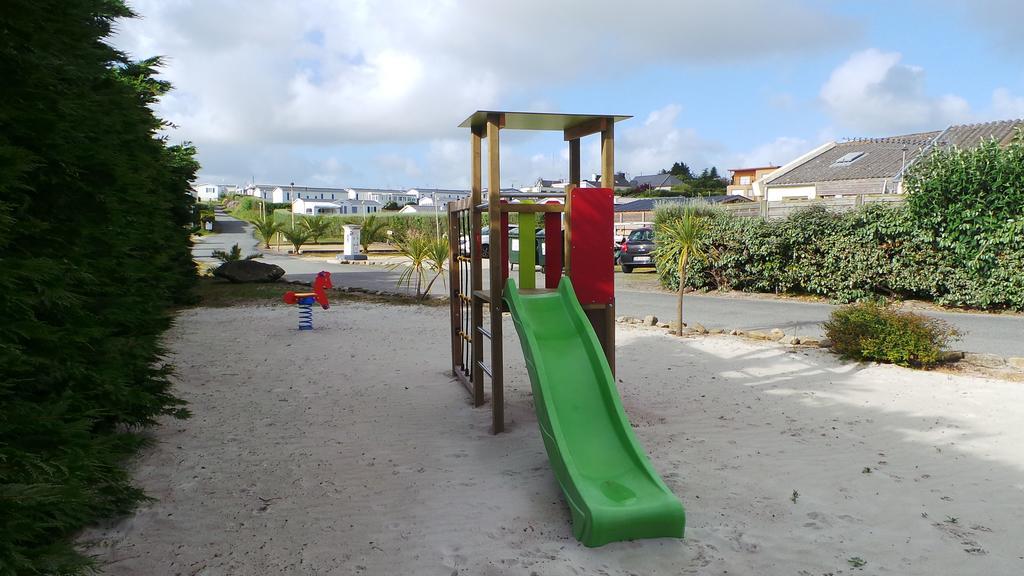 Camping De Kerurus Plouneour-Trez Ngoại thất bức ảnh