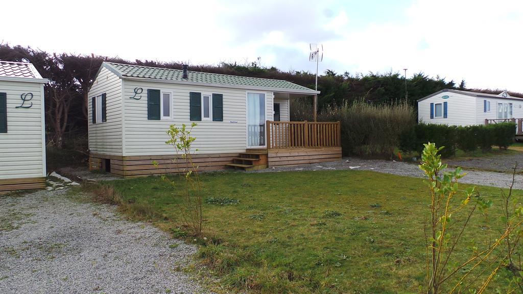 Camping De Kerurus Plouneour-Trez Ngoại thất bức ảnh